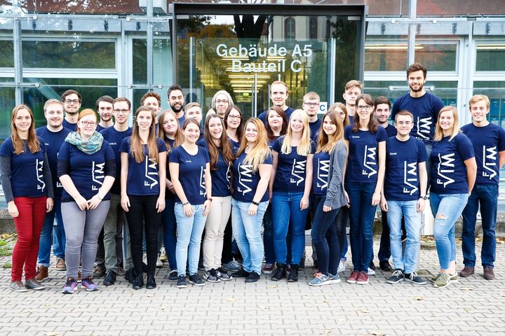 Viele Studierende er Fachschaft Informatik und Mathe.
